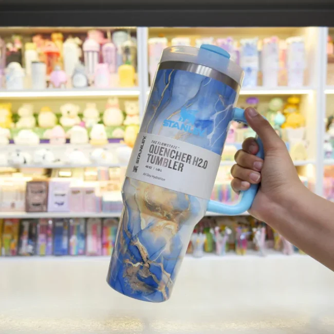 Marble-Stanley-Cup-with-Handle-3