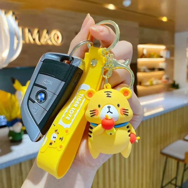 Tiger-with-Apple-3D-Keychain-6