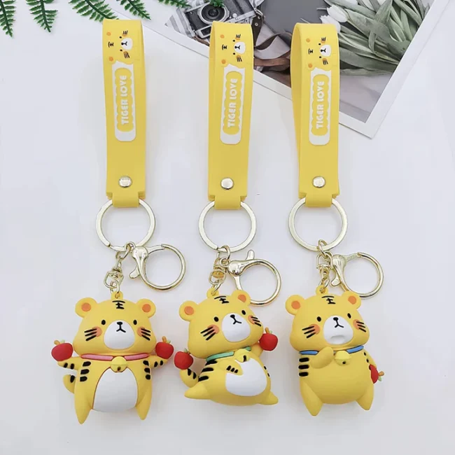 Tiger-with-Apple-3D-Keychain-7